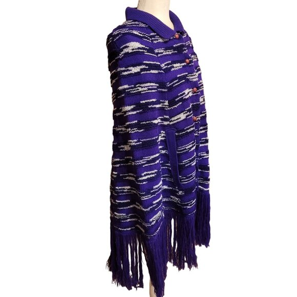 Vintage Womens One Size (OS) Crocheted Poncho Purple Stripe Fringe Boho Festival - Picture 2 of 7